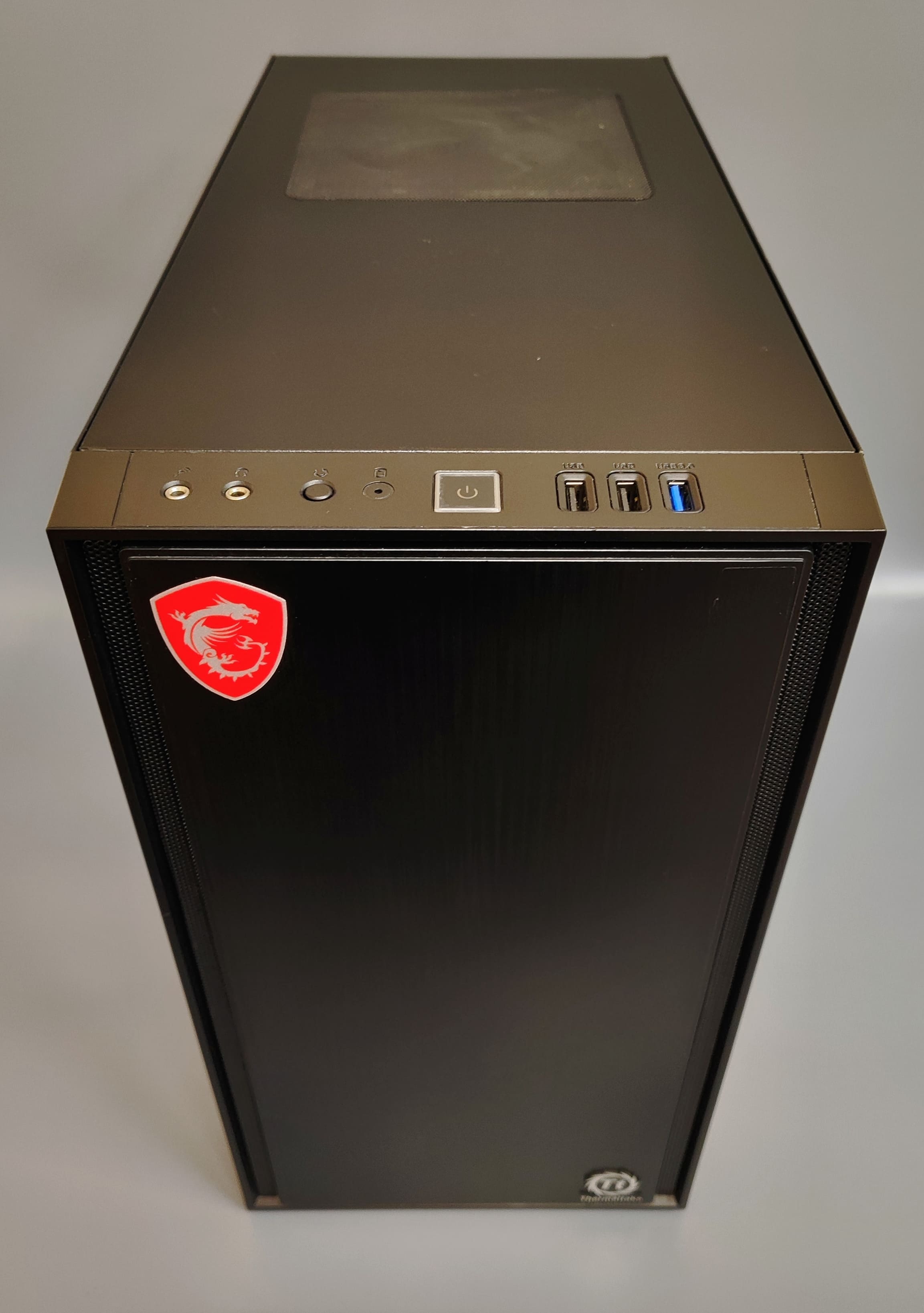 Корпус Thermaltake Versa H17